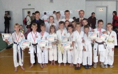 gallery/TROPHY/team.jpg
